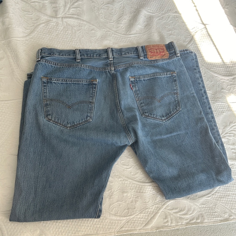 VTG Levi’s Classic Blue 38x32 501 Denim Jeans